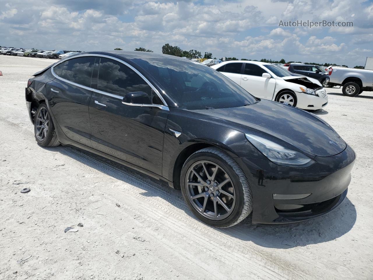 2019 Tesla Model 3  Черный vin: 5YJ3E1EB0KF432316