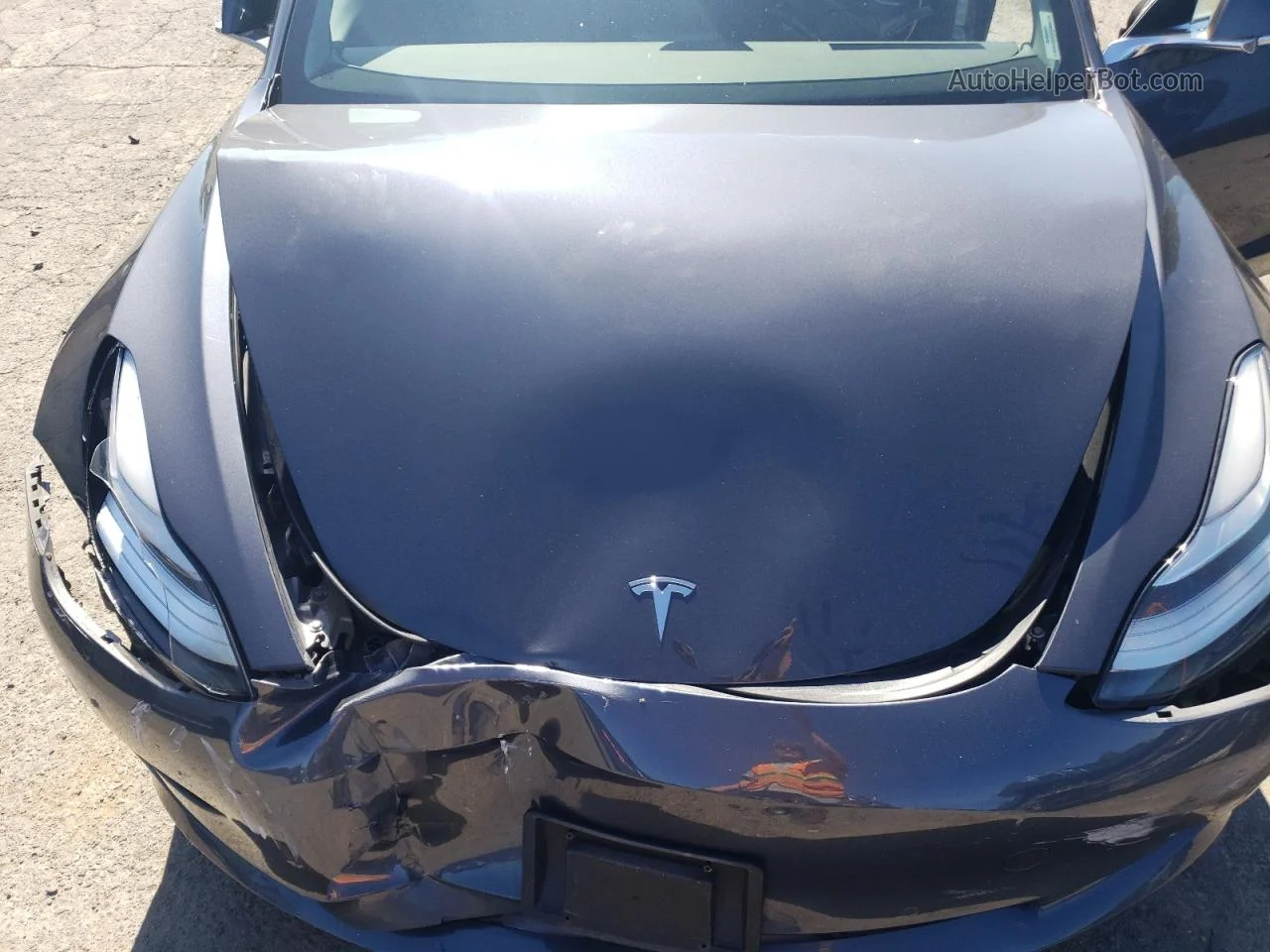 2019 Tesla Model 3  Угольный vin: 5YJ3E1EB0KF432526