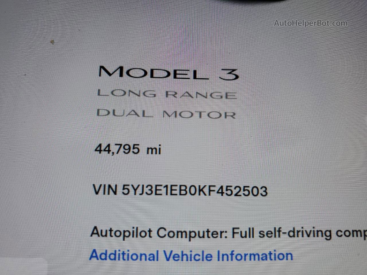 2019 Tesla Model 3  Red vin: 5YJ3E1EB0KF452503