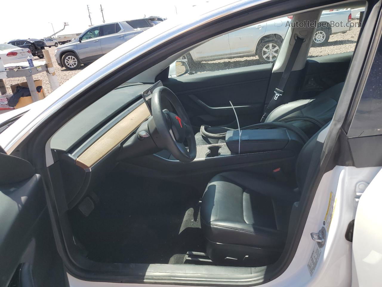 2019 Tesla Model 3  White vin: 5YJ3E1EB0KF512781