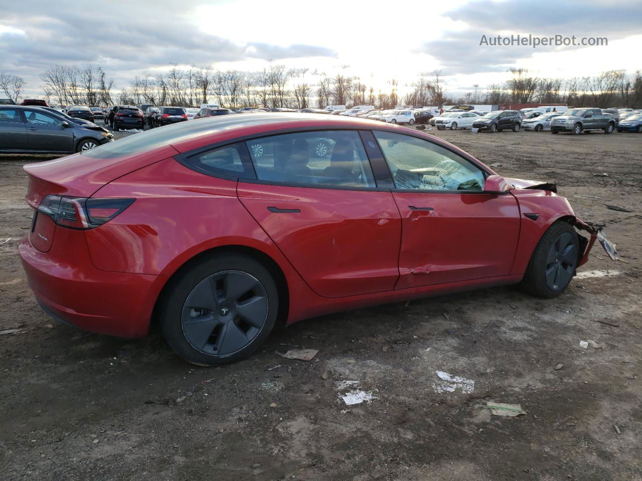 2022 Tesla Model 3  Red vin: 5YJ3E1EB0NF172889