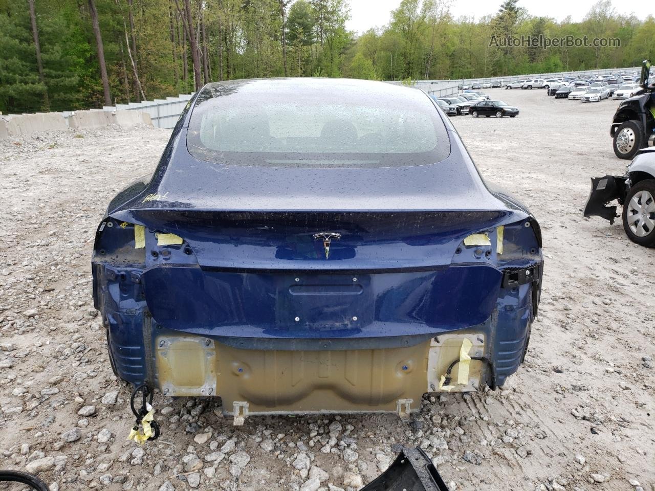 2018 Tesla Model 3  Синий vin: 5YJ3E1EB1JF063612