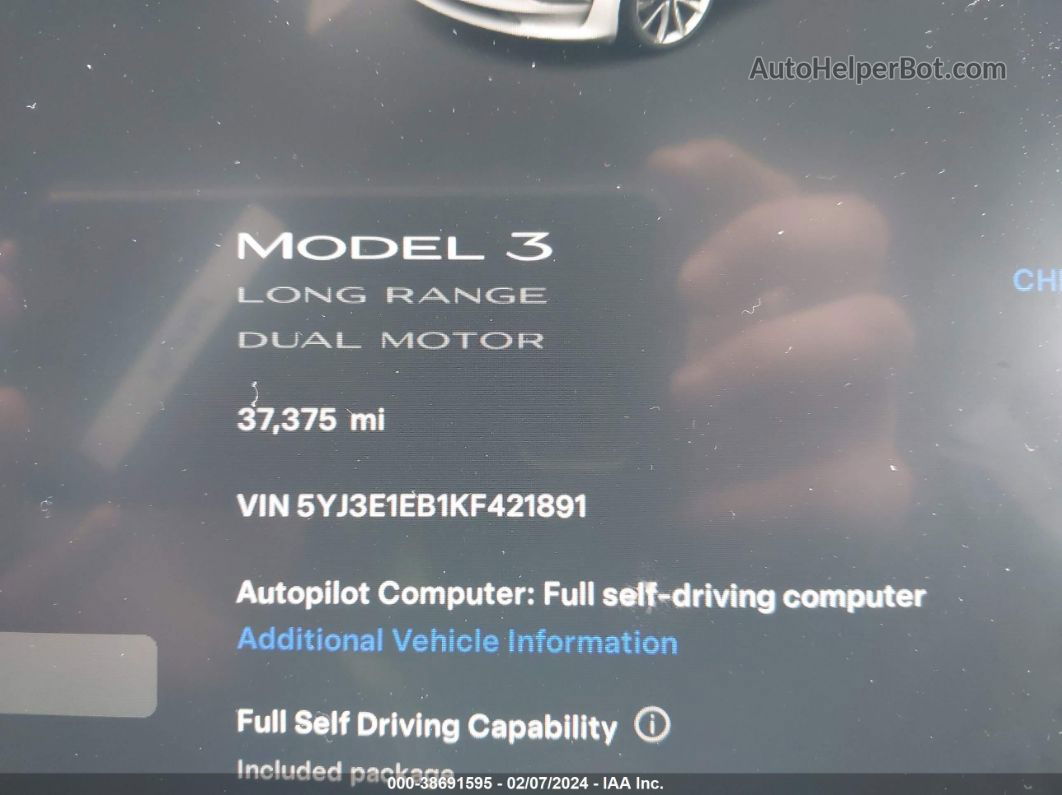 2019 Tesla Model 3 Long Range/performance White vin: 5YJ3E1EB1KF421891