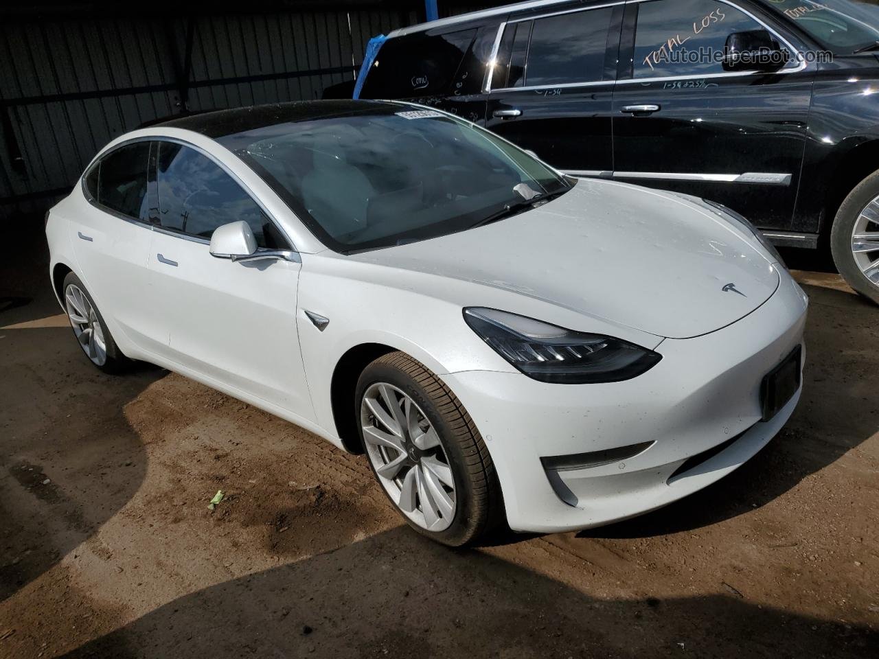 2019 Tesla Model 3  Белый vin: 5YJ3E1EB1KF454678