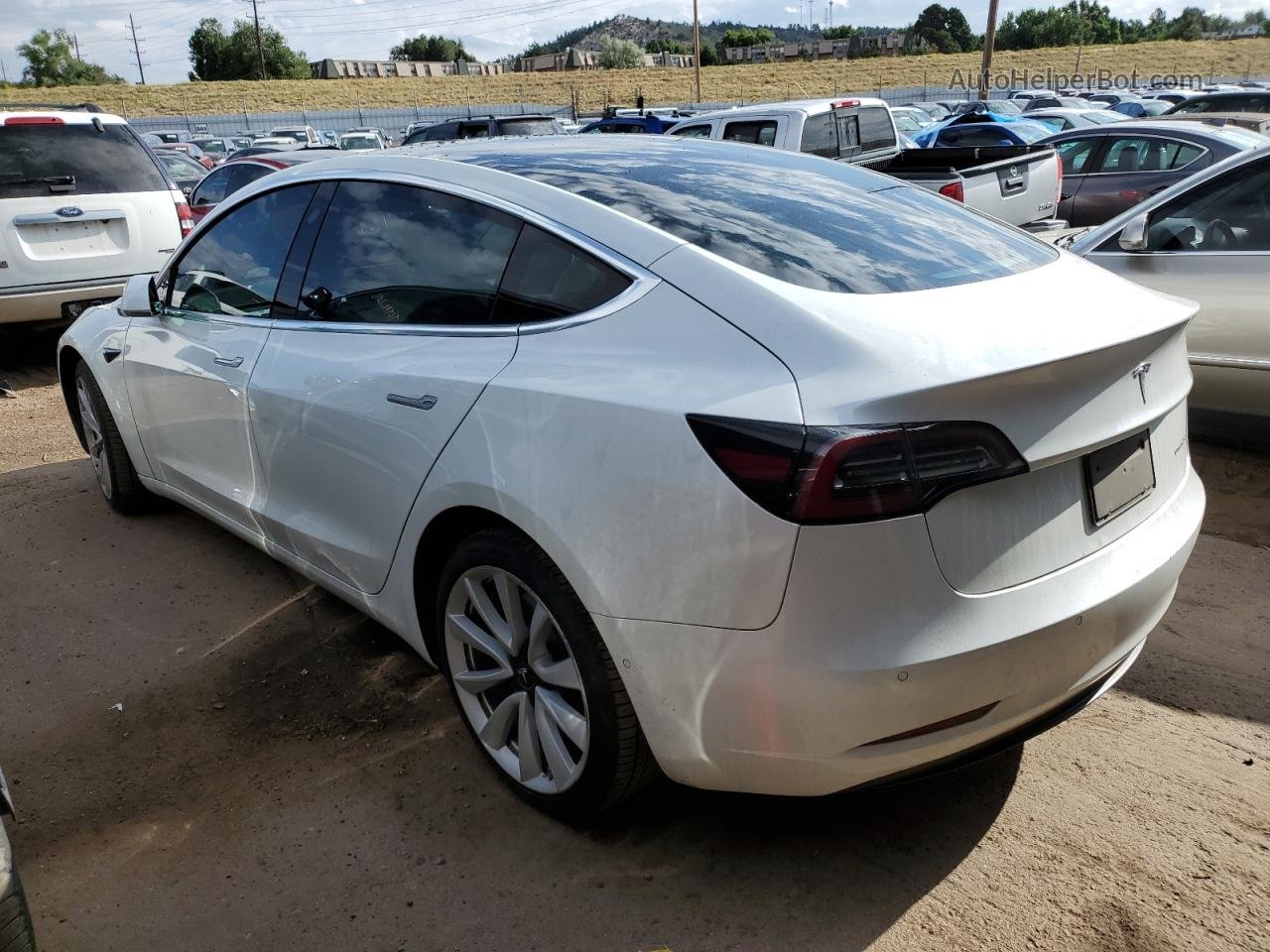 2019 Tesla Model 3  White vin: 5YJ3E1EB1KF454678
