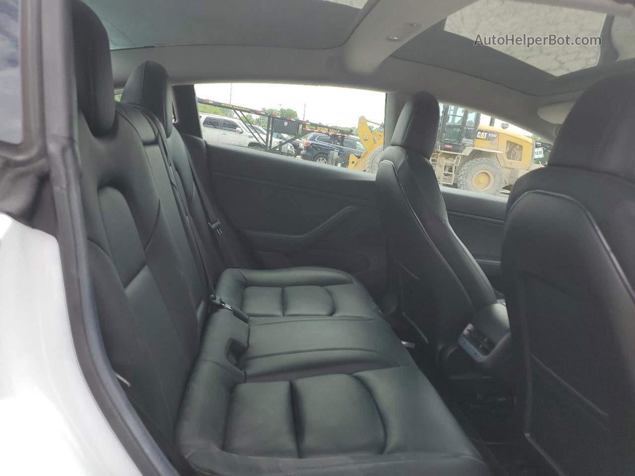 2019 Tesla Model 3  Белый vin: 5YJ3E1EB1KF487051