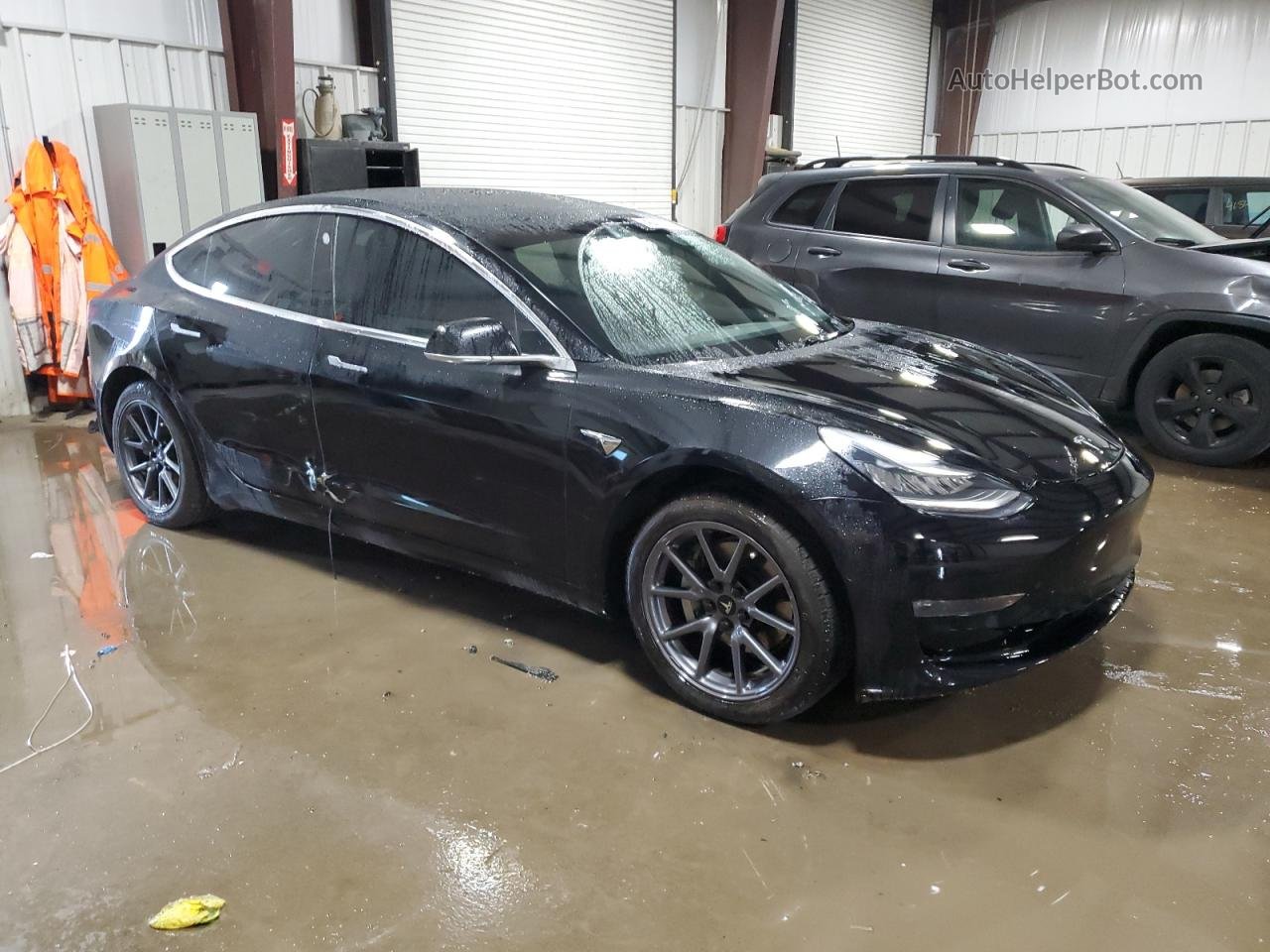 2020 Tesla Model 3  Черный vin: 5YJ3E1EB1LF600160