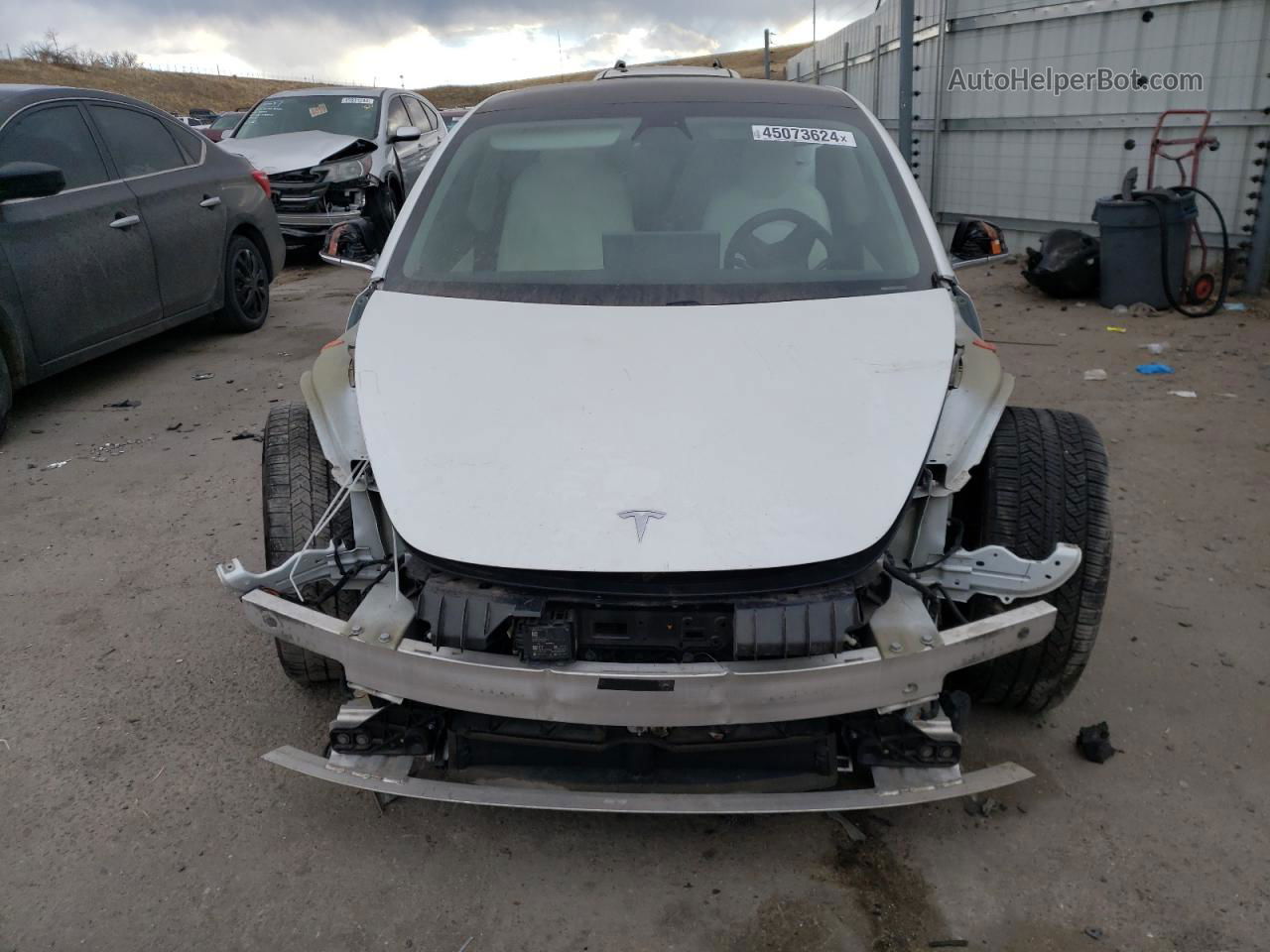 2020 Tesla Model 3  Белый vin: 5YJ3E1EB1LF622725