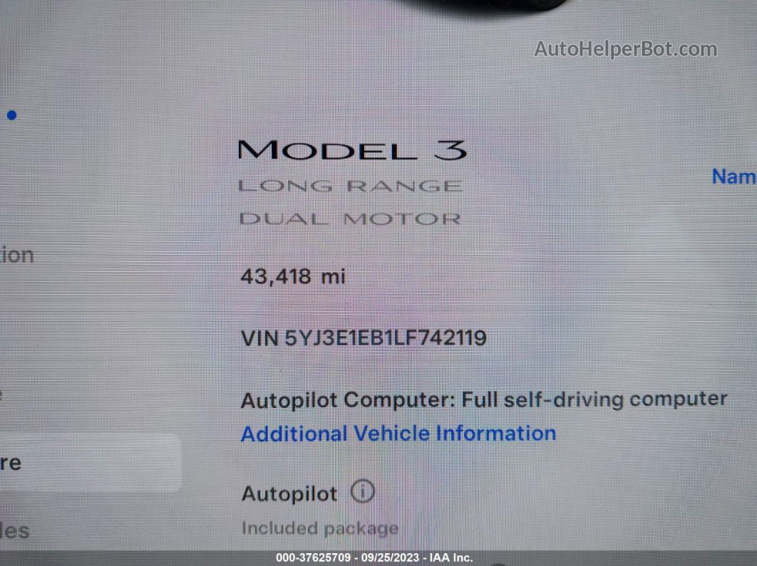 2020 Tesla Model 3 Long Range Черный vin: 5YJ3E1EB1LF742119