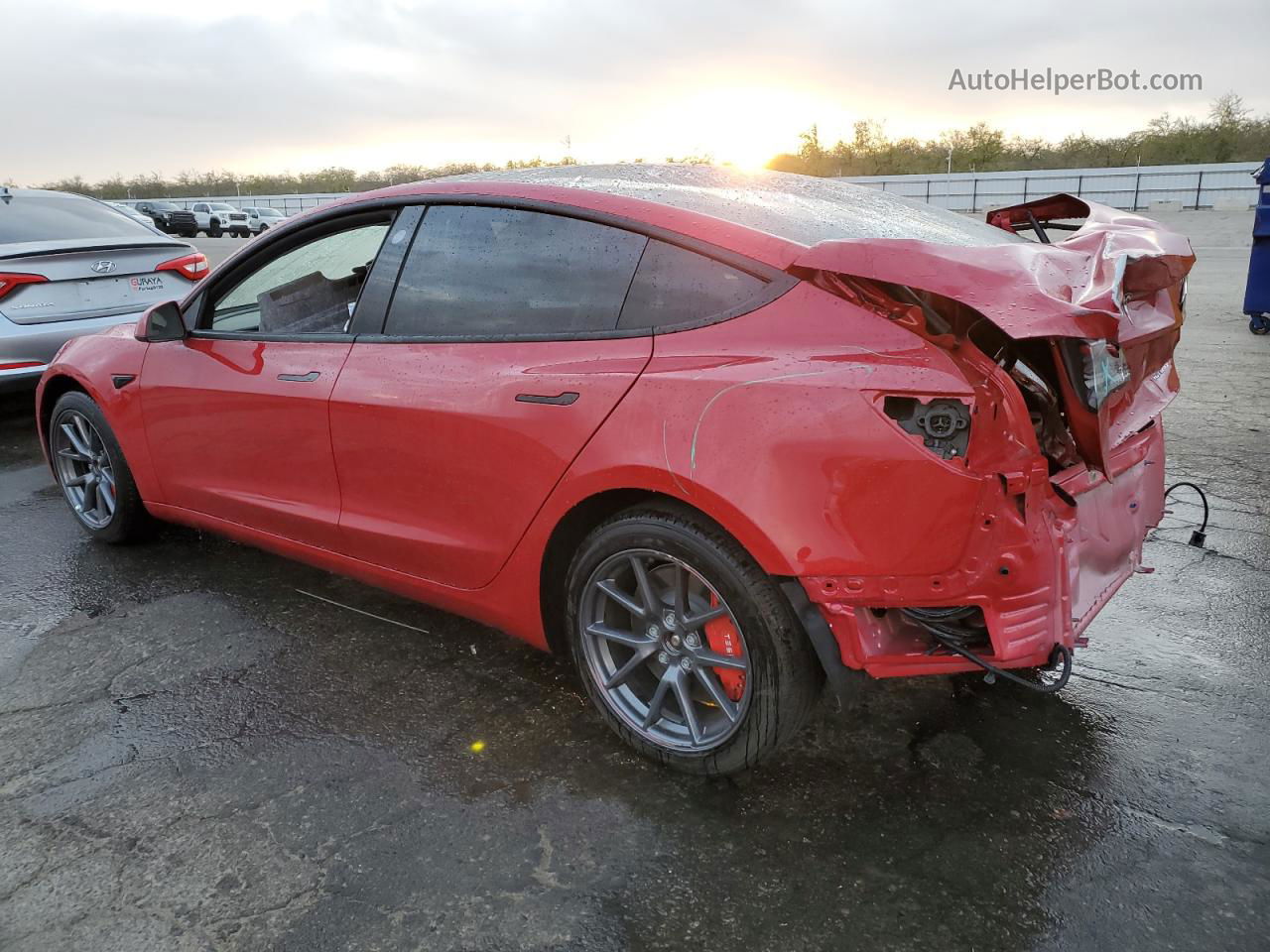 2021 Tesla Model 3  Red vin: 5YJ3E1EB1MF020151