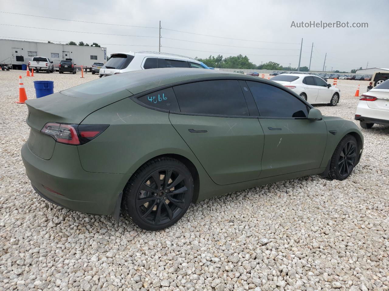 2018 Tesla Model 3  Green vin: 5YJ3E1EB2JF085151