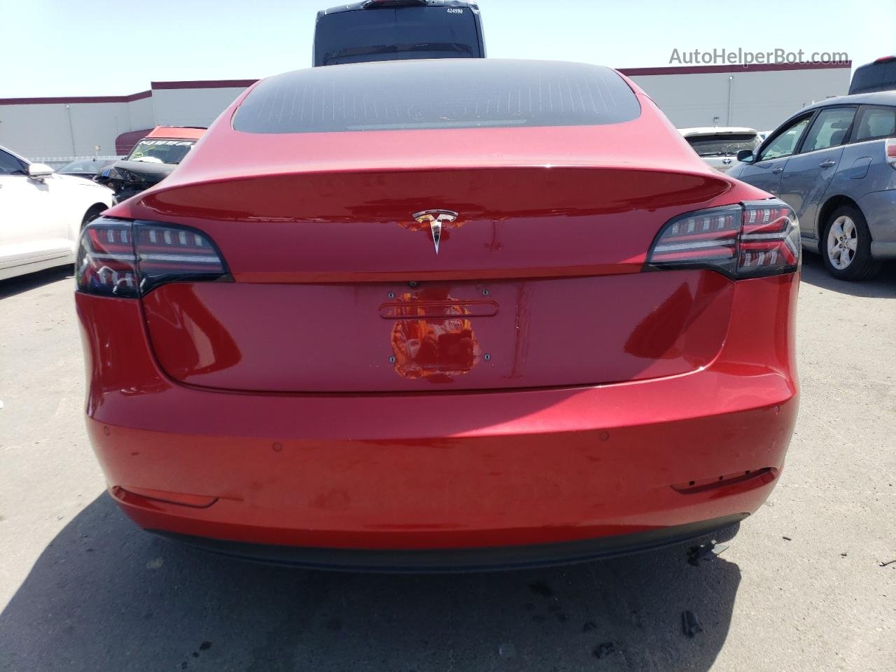 2018 Tesla Model 3  Красный vin: 5YJ3E1EB2JF100828