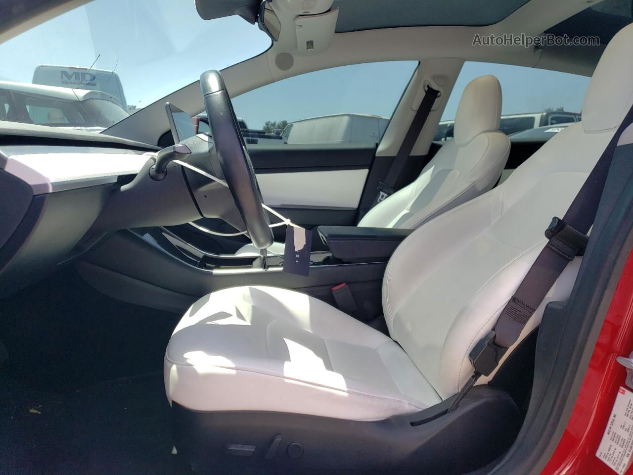 2018 Tesla Model 3  Красный vin: 5YJ3E1EB2JF100828