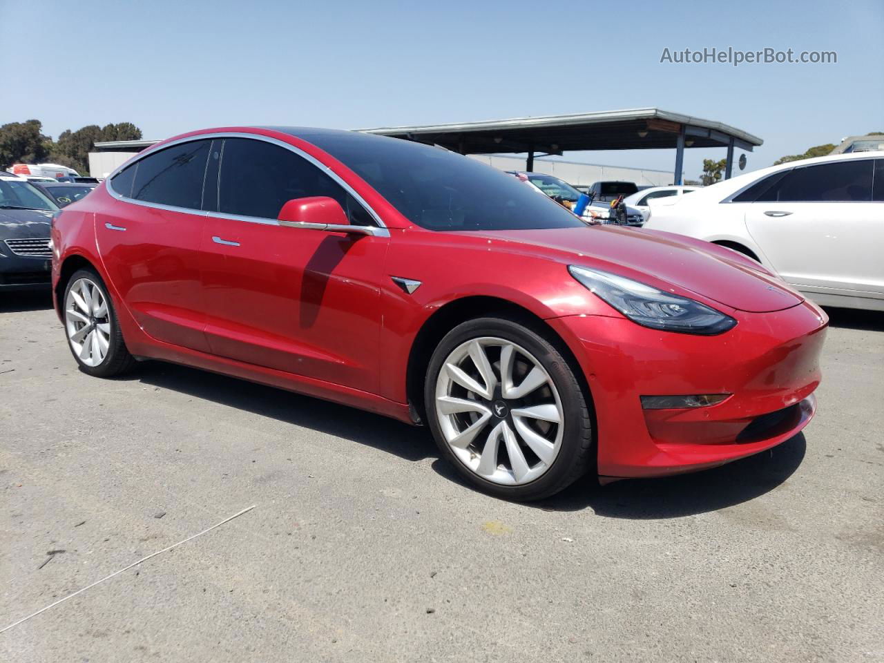 2018 Tesla Model 3  Красный vin: 5YJ3E1EB2JF100828