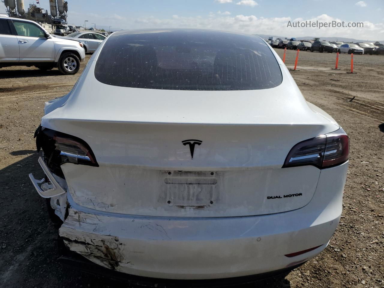 2018 Tesla Model 3  White vin: 5YJ3E1EB2JF112770