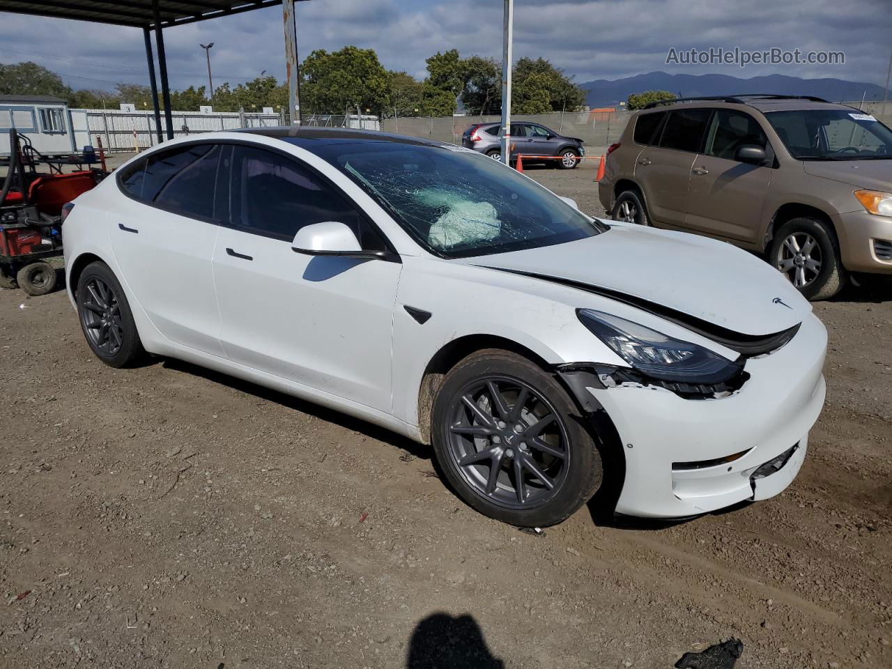 2018 Tesla Model 3  White vin: 5YJ3E1EB2JF112770