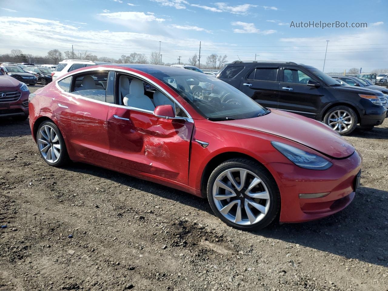 2018 Tesla Model 3  Красный vin: 5YJ3E1EB2JF122392