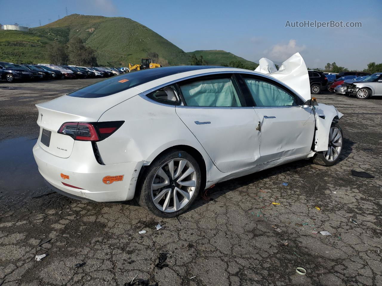 2020 Tesla Model 3  White vin: 5YJ3E1EB2LF622958