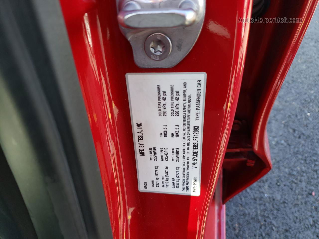 2020 Tesla Model 3  Red vin: 5YJ3E1EB2LF712093