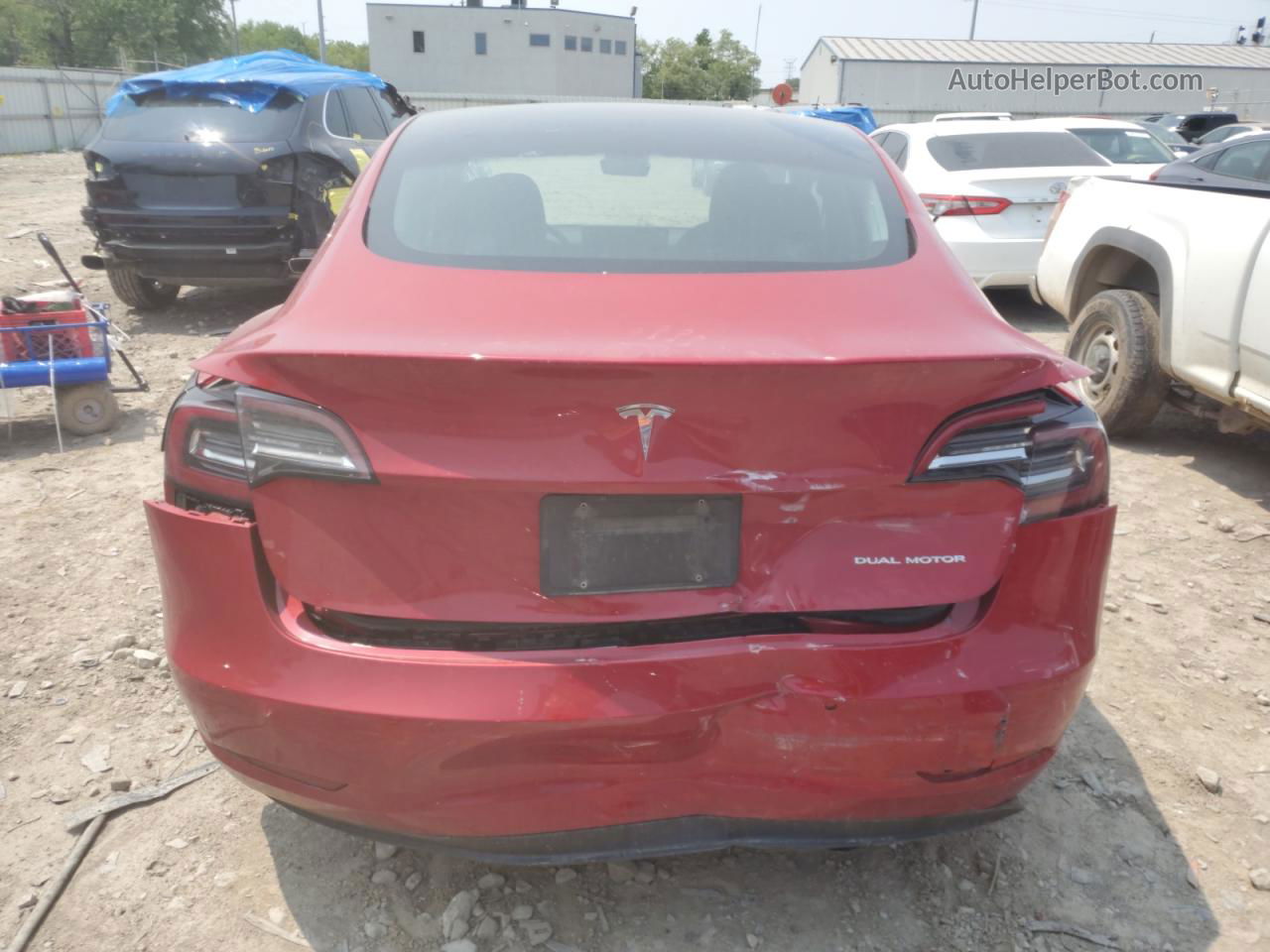 2020 Tesla Model 3  Red vin: 5YJ3E1EB2LF790972