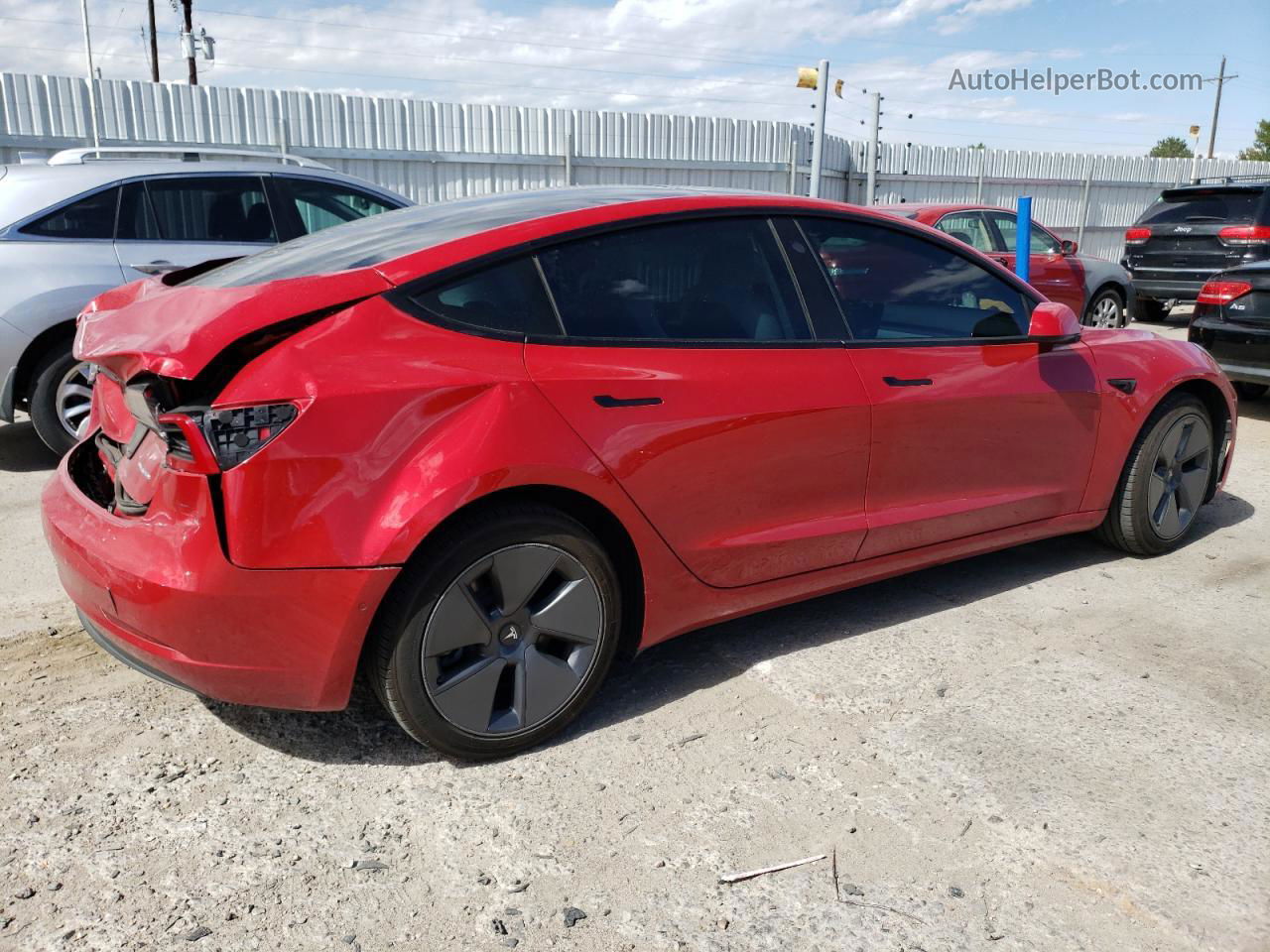2022 Tesla Model 3  Red vin: 5YJ3E1EB2NF117263