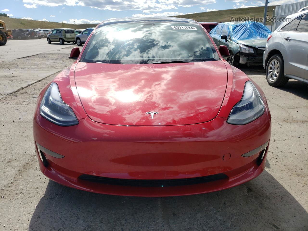 2022 Tesla Model 3  Red vin: 5YJ3E1EB2NF117263