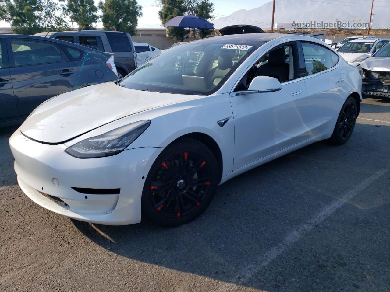 2018 Tesla Model 3  White vin: 5YJ3E1EB3JF088950