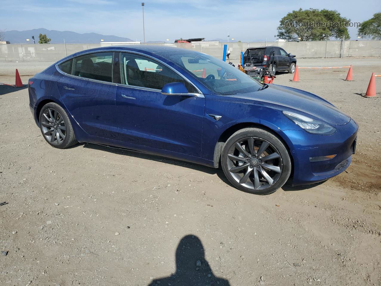 2019 Tesla Model 3  Blue vin: 5YJ3E1EB3KF194168