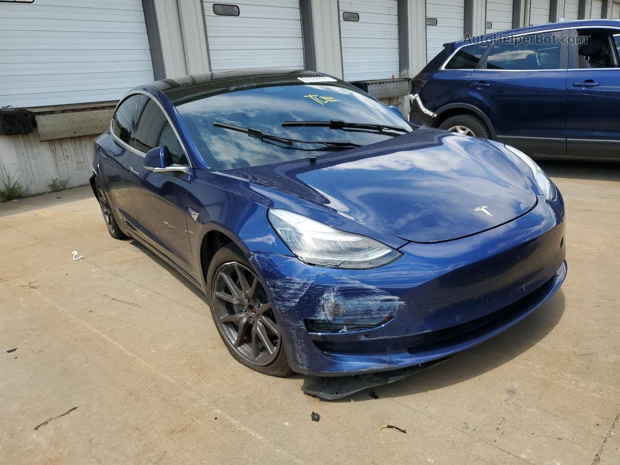 2019 Tesla Model 3  Синий vin: 5YJ3E1EB3KF391048
