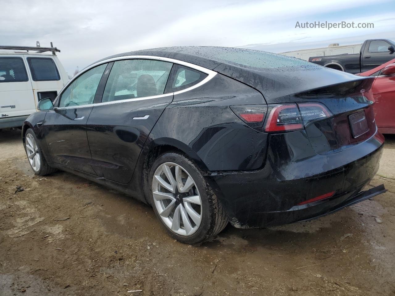 2019 Tesla Model 3  Черный vin: 5YJ3E1EB3KF433640