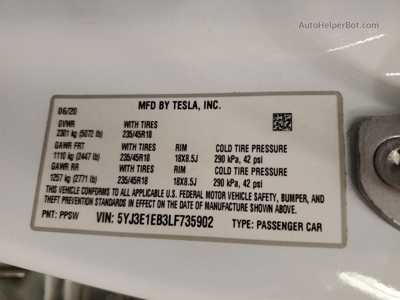 2020 Tesla Model 3  White vin: 5YJ3E1EB3LF735902