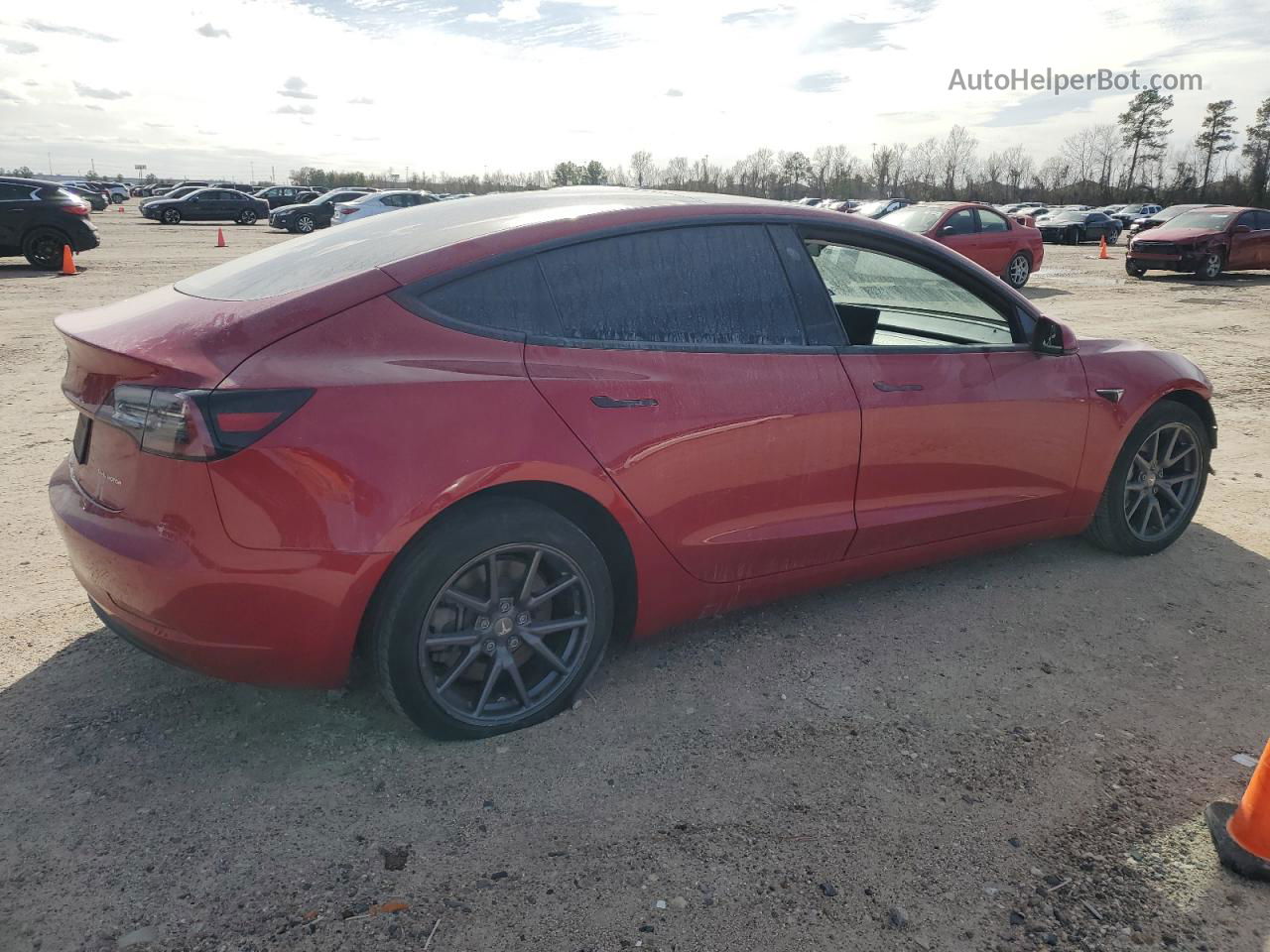 2020 Tesla Model 3  Красный vin: 5YJ3E1EB3LF800568