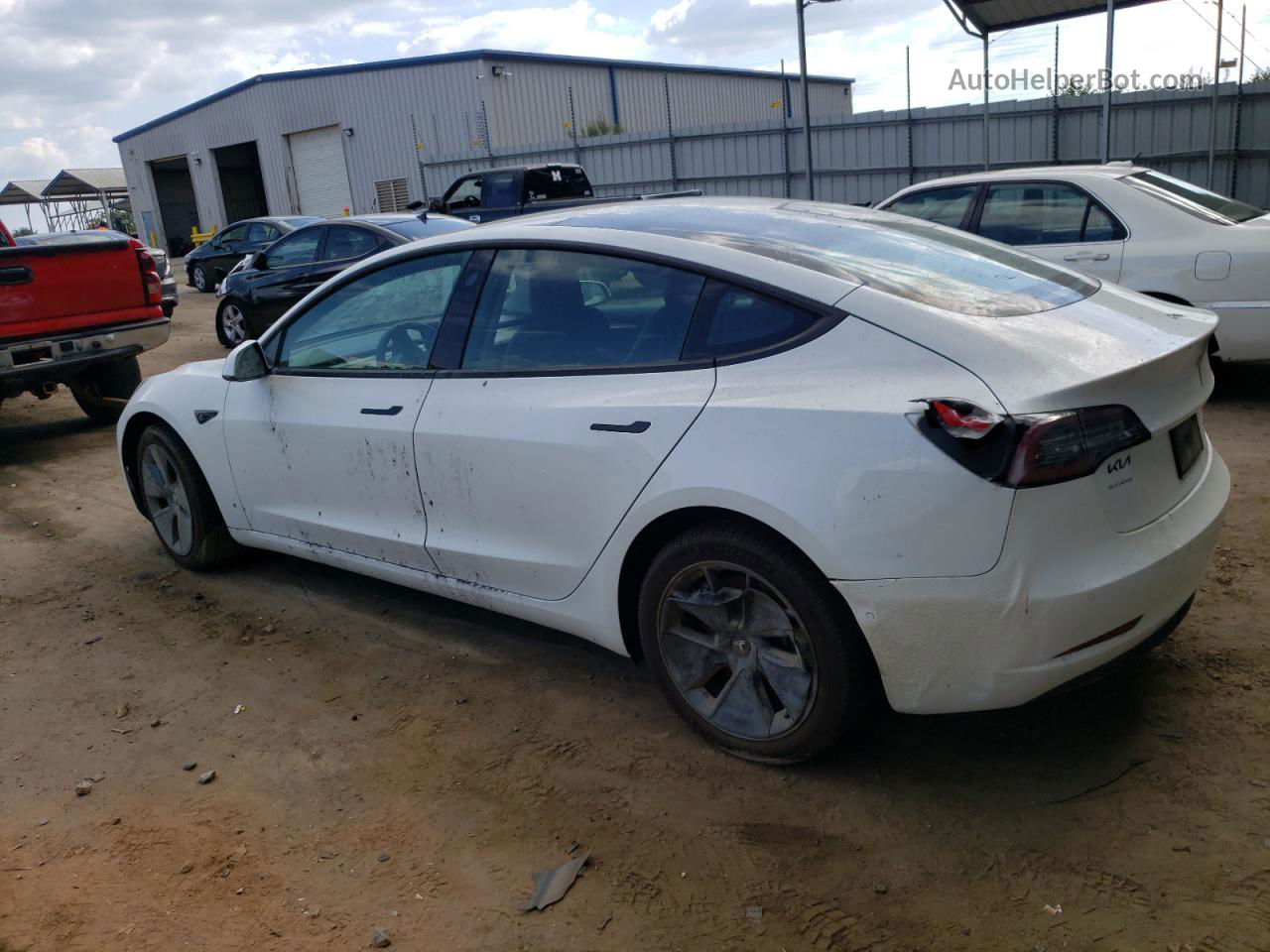 2022 Tesla Model 3  White vin: 5YJ3E1EB3NF103078