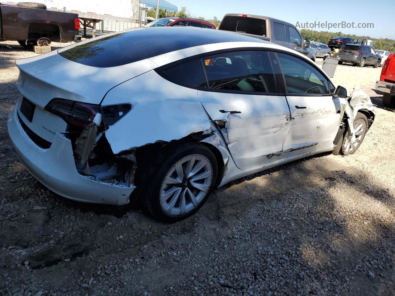 2022 Tesla Model 3  White vin: 5YJ3E1EB3NF110726