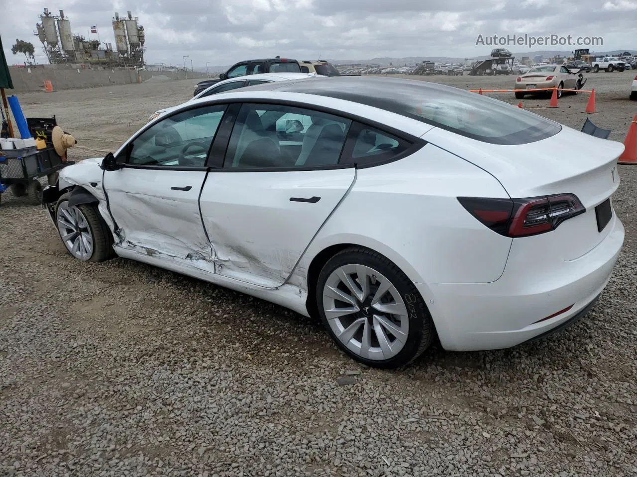 2022 Tesla Model 3  White vin: 5YJ3E1EB3NF138171