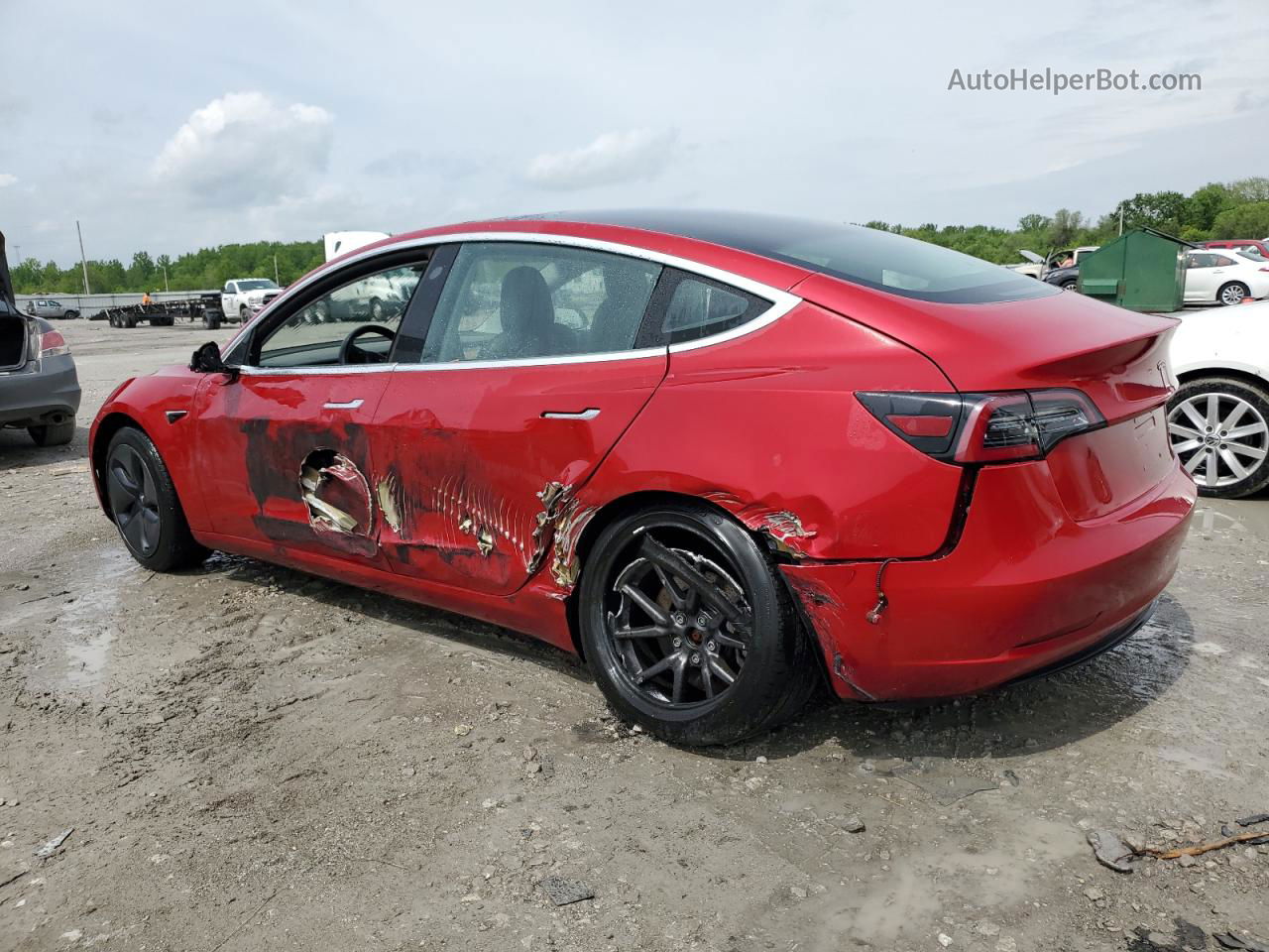 2018 Tesla Model 3  Red vin: 5YJ3E1EB4JF054502