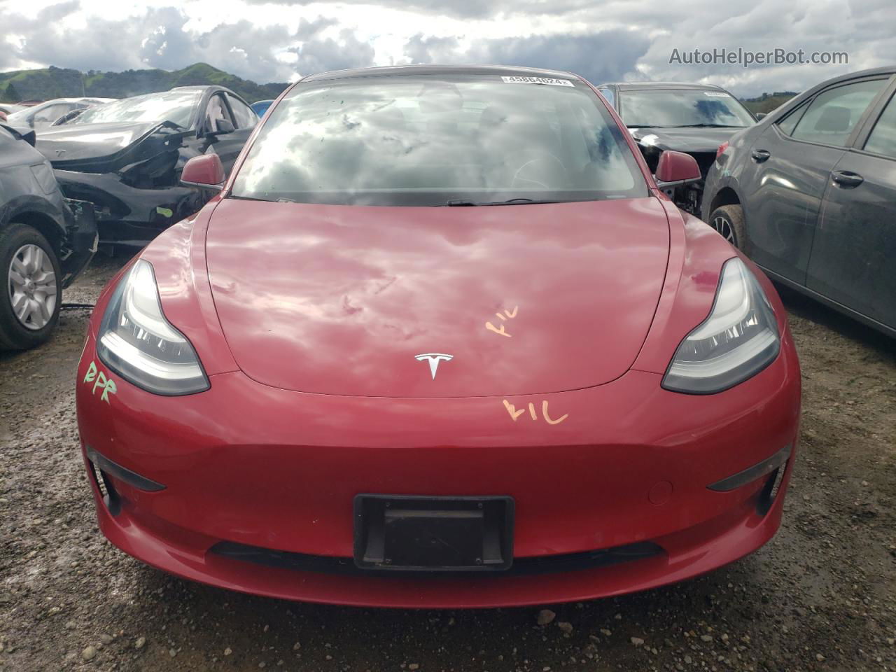 2018 Tesla Model 3  Красный vin: 5YJ3E1EB4JF087838