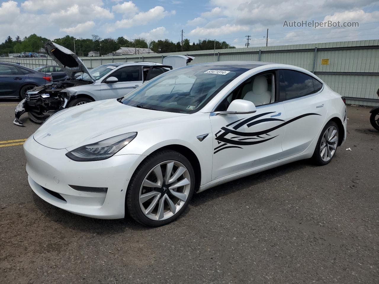 2019 Tesla Model 3  White vin: 5YJ3E1EB4KF392435