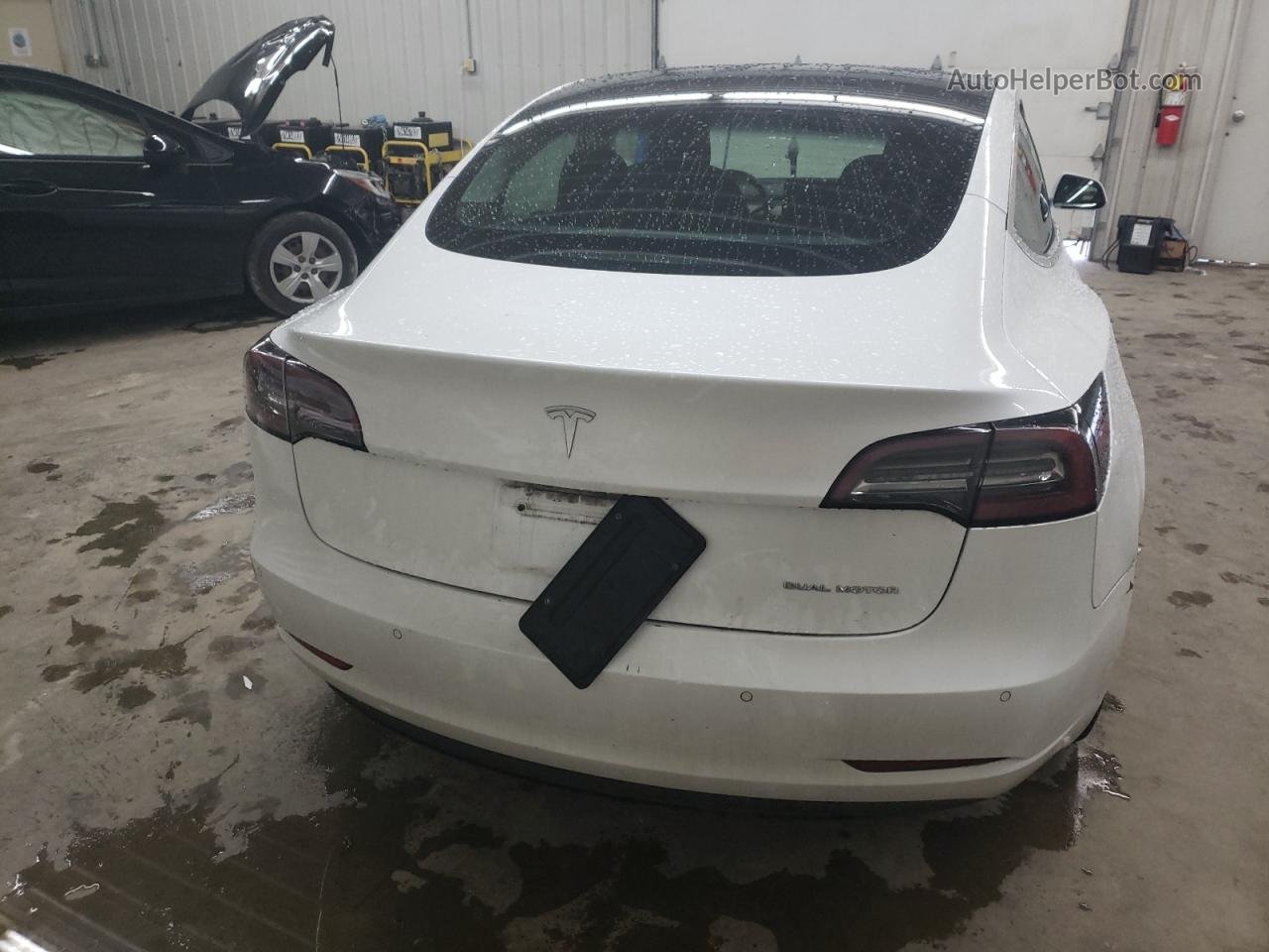 2019 Tesla Model 3  White vin: 5YJ3E1EB4KF433436