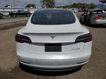 2019 Tesla Model 3  White vin: 5YJ3E1EB4KF451841