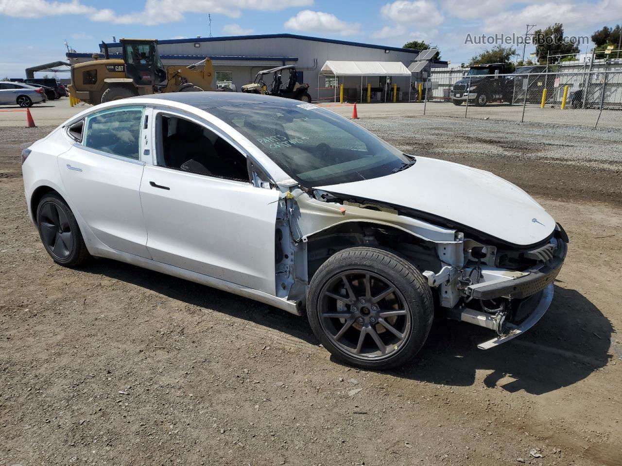 2019 Tesla Model 3  White vin: 5YJ3E1EB4KF451841