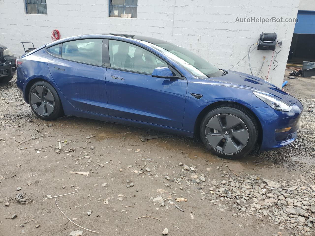 2021 Tesla Model 3  Blue vin: 5YJ3E1EB4MF924463