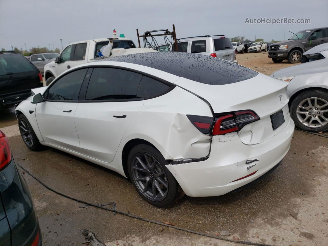 2021 Tesla Model 3  White vin: 5YJ3E1EB4MF948178