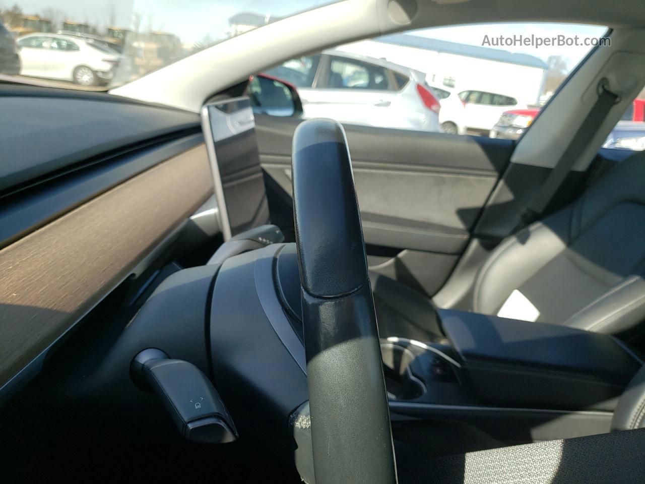 2018 Tesla Model 3  Red vin: 5YJ3E1EB5JF117364