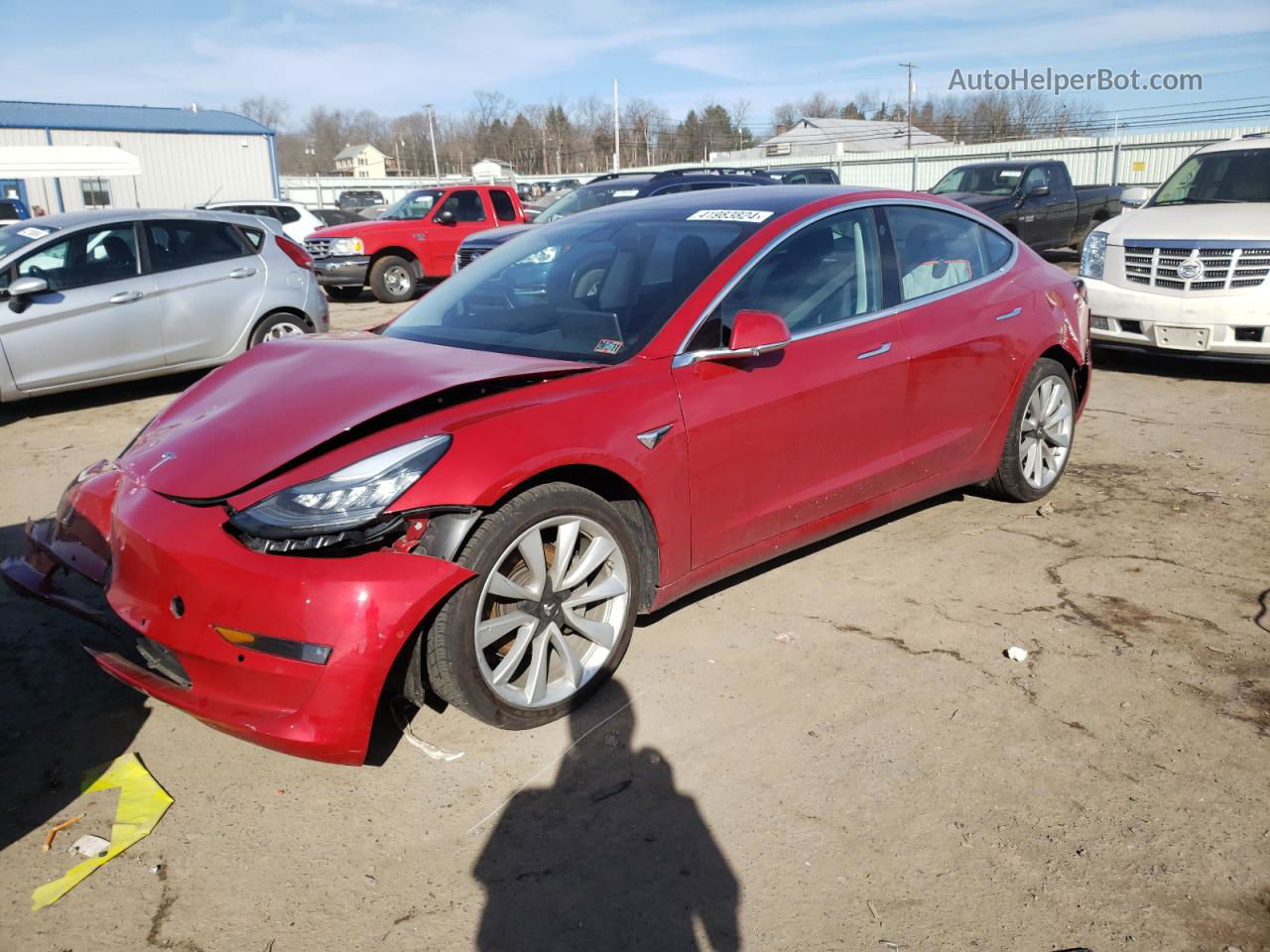 2018 Tesla Model 3  Red vin: 5YJ3E1EB5JF117364