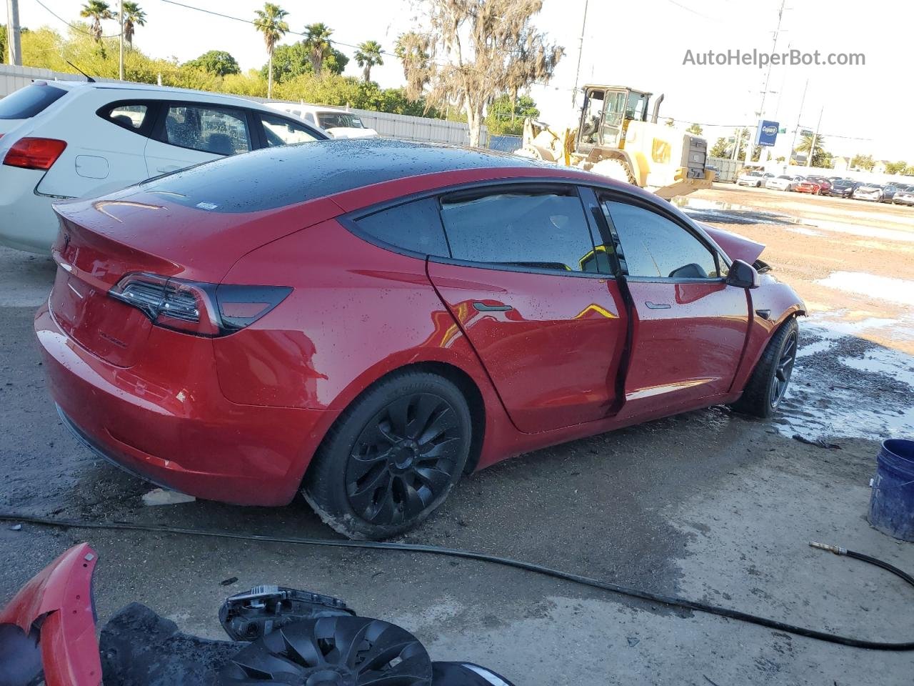 2018 Tesla Model 3  Red vin: 5YJ3E1EB5JF120006