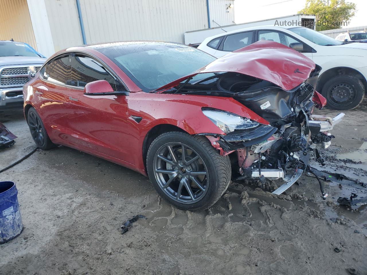 2018 Tesla Model 3  Red vin: 5YJ3E1EB5JF120006