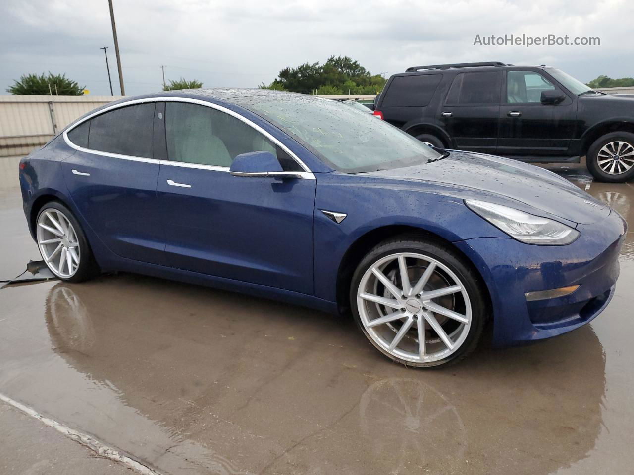 2019 Tesla Model 3  Синий vin: 5YJ3E1EB5KF392010