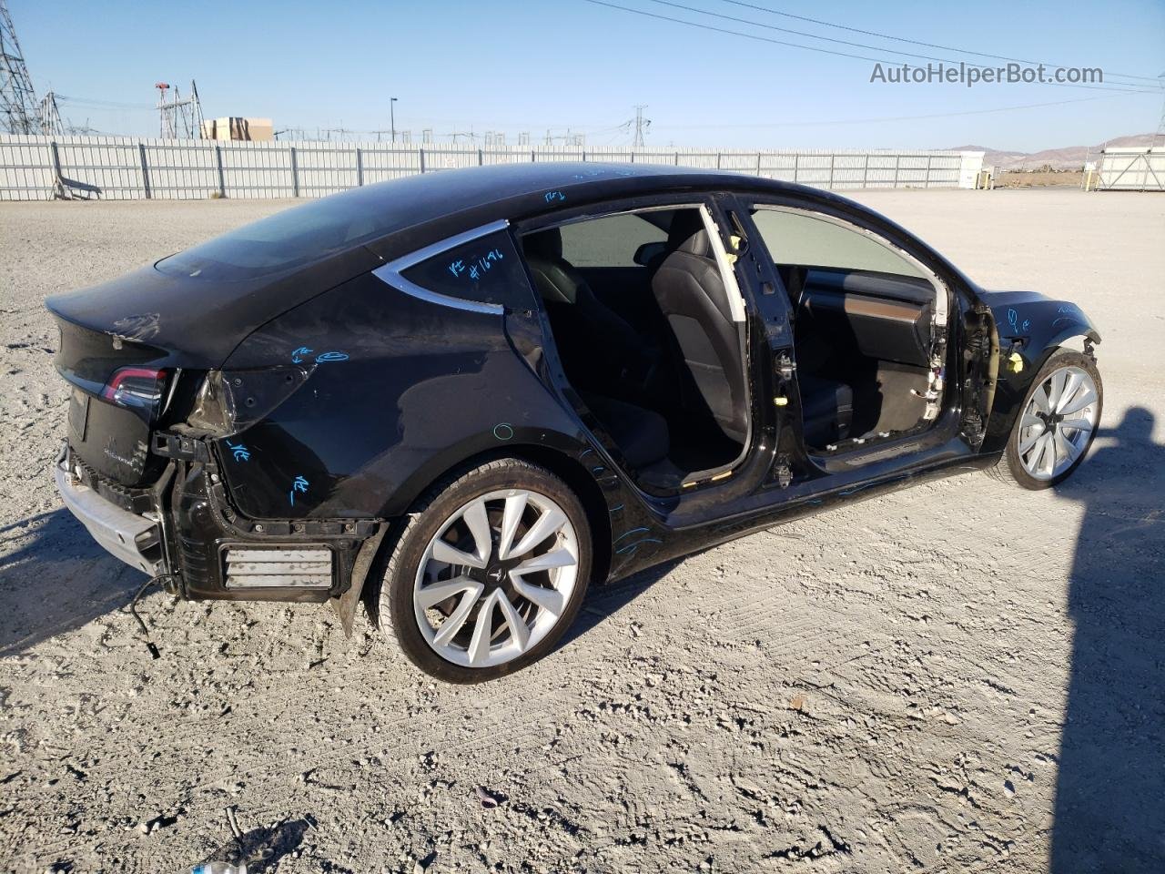 2019 Tesla Model 3  Черный vin: 5YJ3E1EB5KF433655