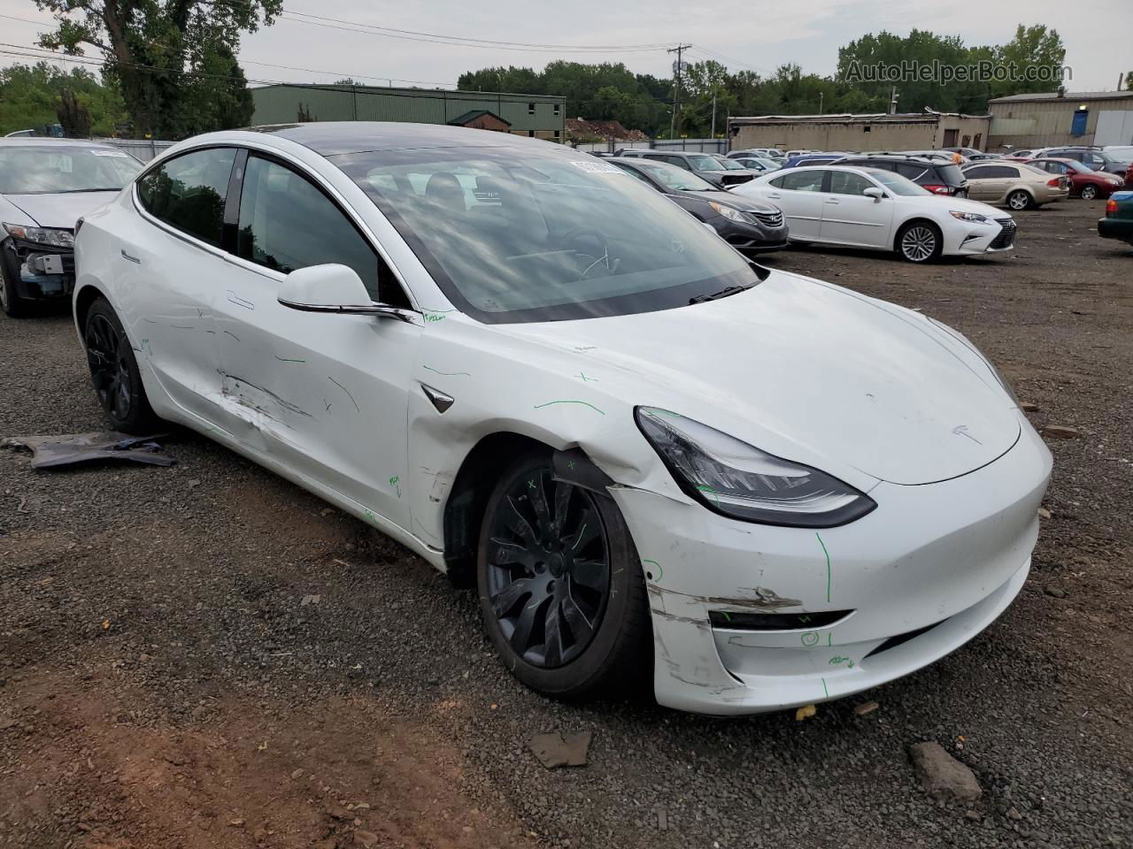 2019 Tesla Model 3  Белый vin: 5YJ3E1EB5KF437396